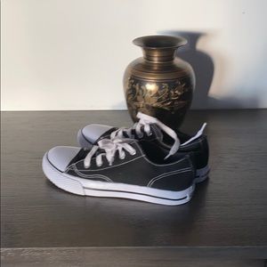 Airwalk Sneakers Shoe